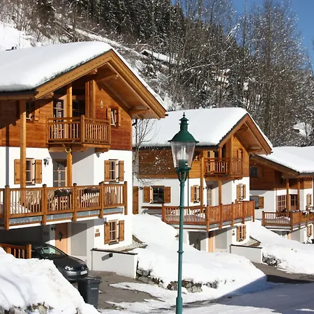 Quiet With Sauna In Koenigsleiten Wald im Pinzgau