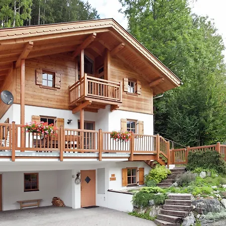 Quiet With Sauna In Koenigsleiten Wald im Pinzgau