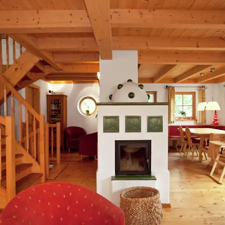 Quiet With Sauna In Koenigsleiten * Wald im Pinzgau