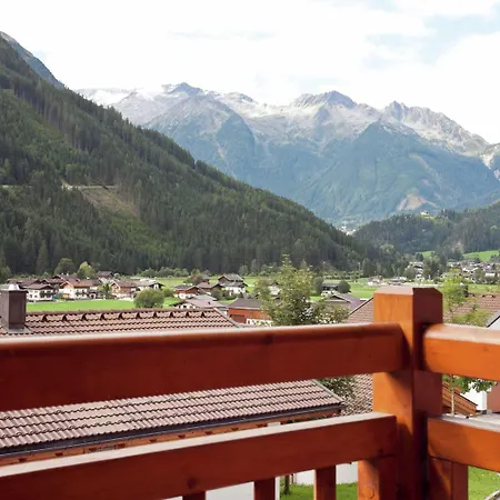 Chalet Quiet With Sauna In Koenigsleiten